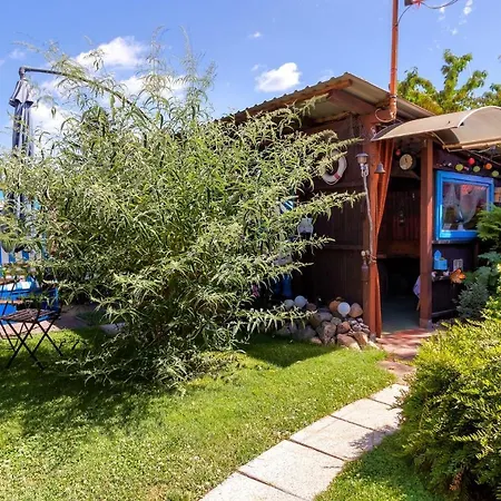 Ferienwohnung Am Kamp App. 2 Ulrichshorst